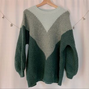 FOREVER 21 chevron sweater